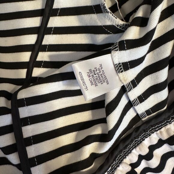 Elle Black and White Striped Cropped Peplum Blazer - Picture 7 of 7